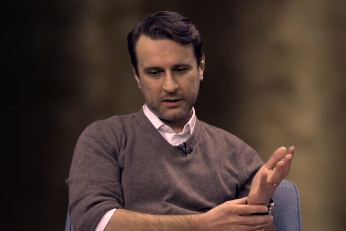 Разоблачение писателей. Саймон шустер. Маресьев о солженицыне высказывание. Разоблачение писателей. Инагенты о навальном.