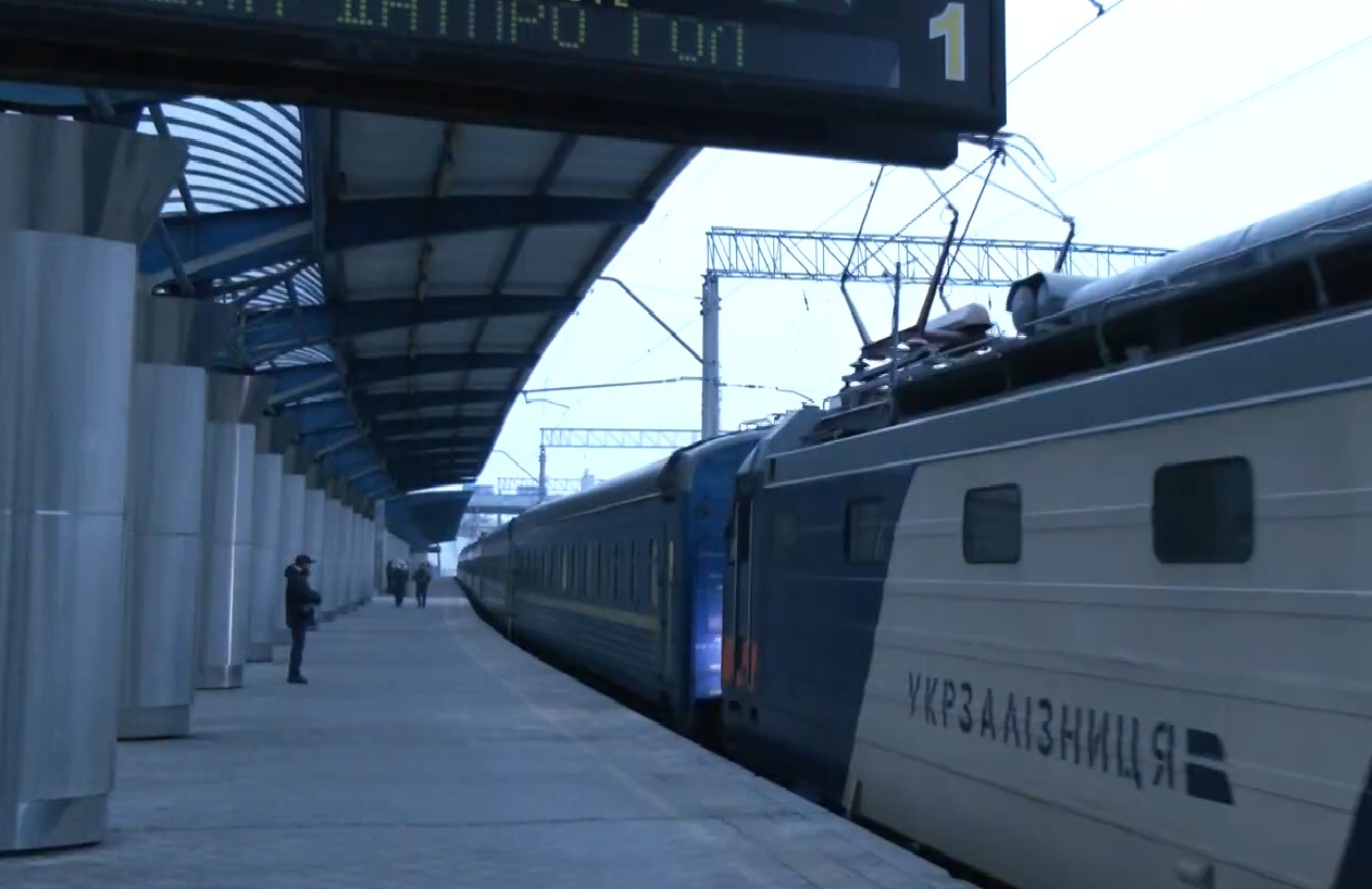 Новий графік руху поїздів з Дніпра: 