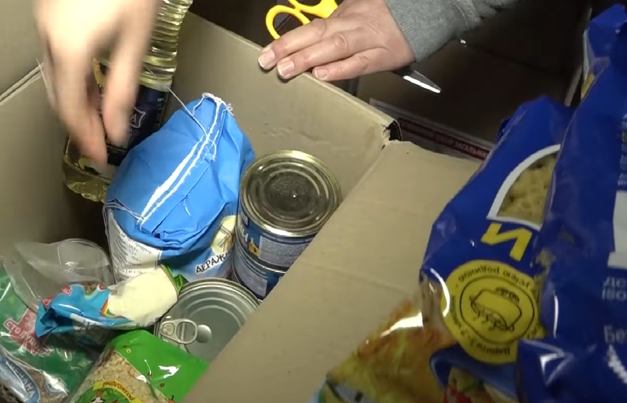 Безкоштовні продукти для ВПО та пенсіонерів у Харкові: українці можуть отримати їжу